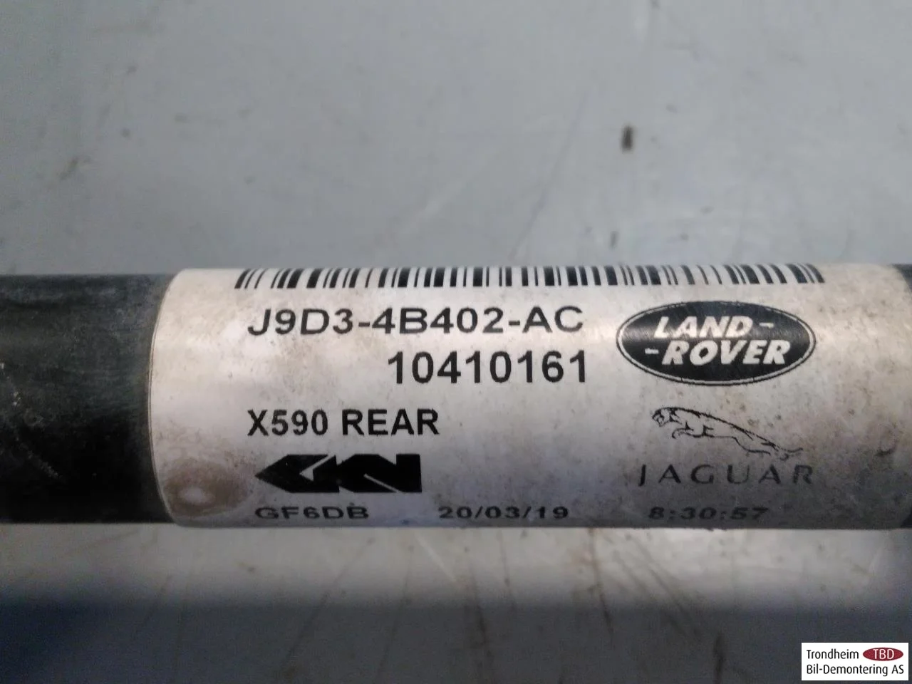 Jaguar I-PACE 2018- Rear right driveshaft view 4