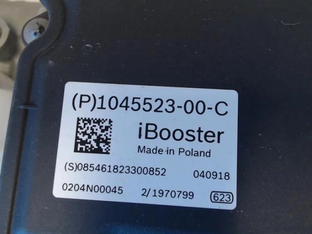 Tesla MODEL X 2016- Fékrásegítő (szervó) nézet 2