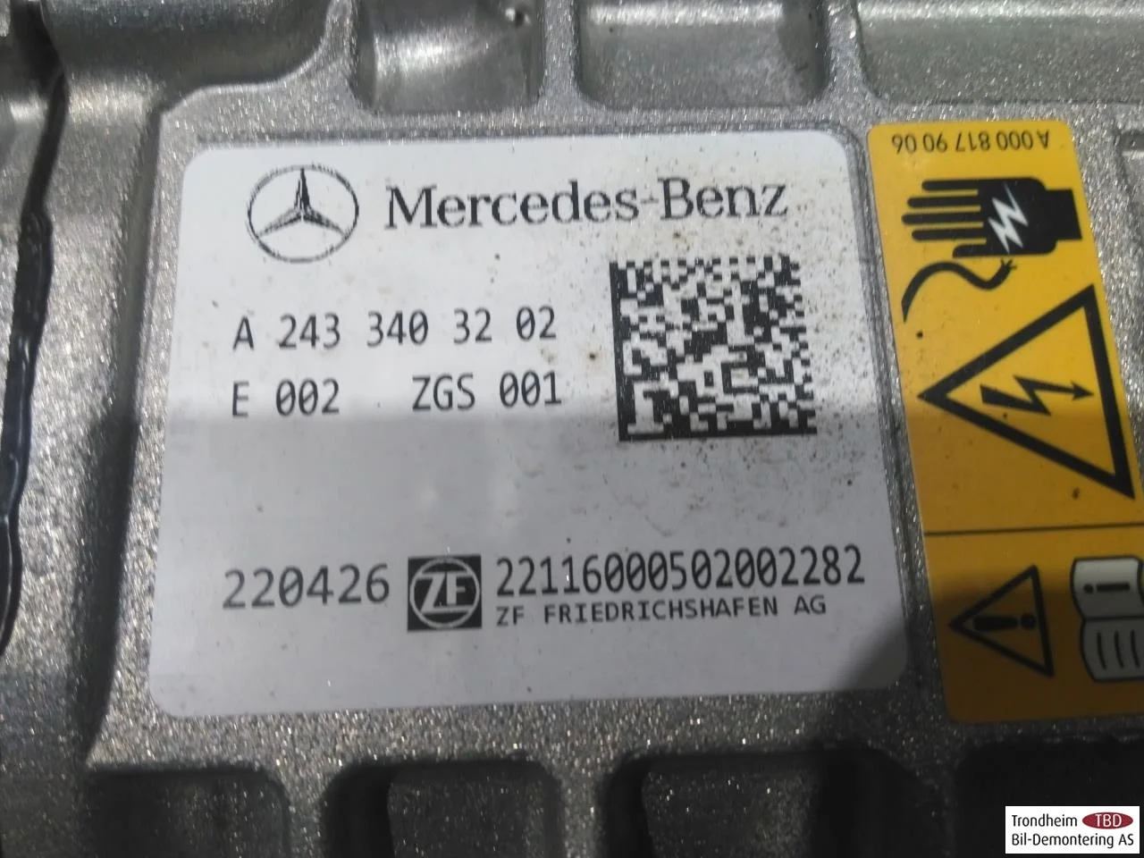 Mercedes EQA H243 2021- Rear electric motor view 3