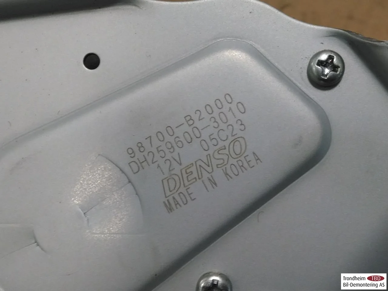 Kia SOUL 2009- Ablaktörlő motor, csomagtérajtó nézet 3