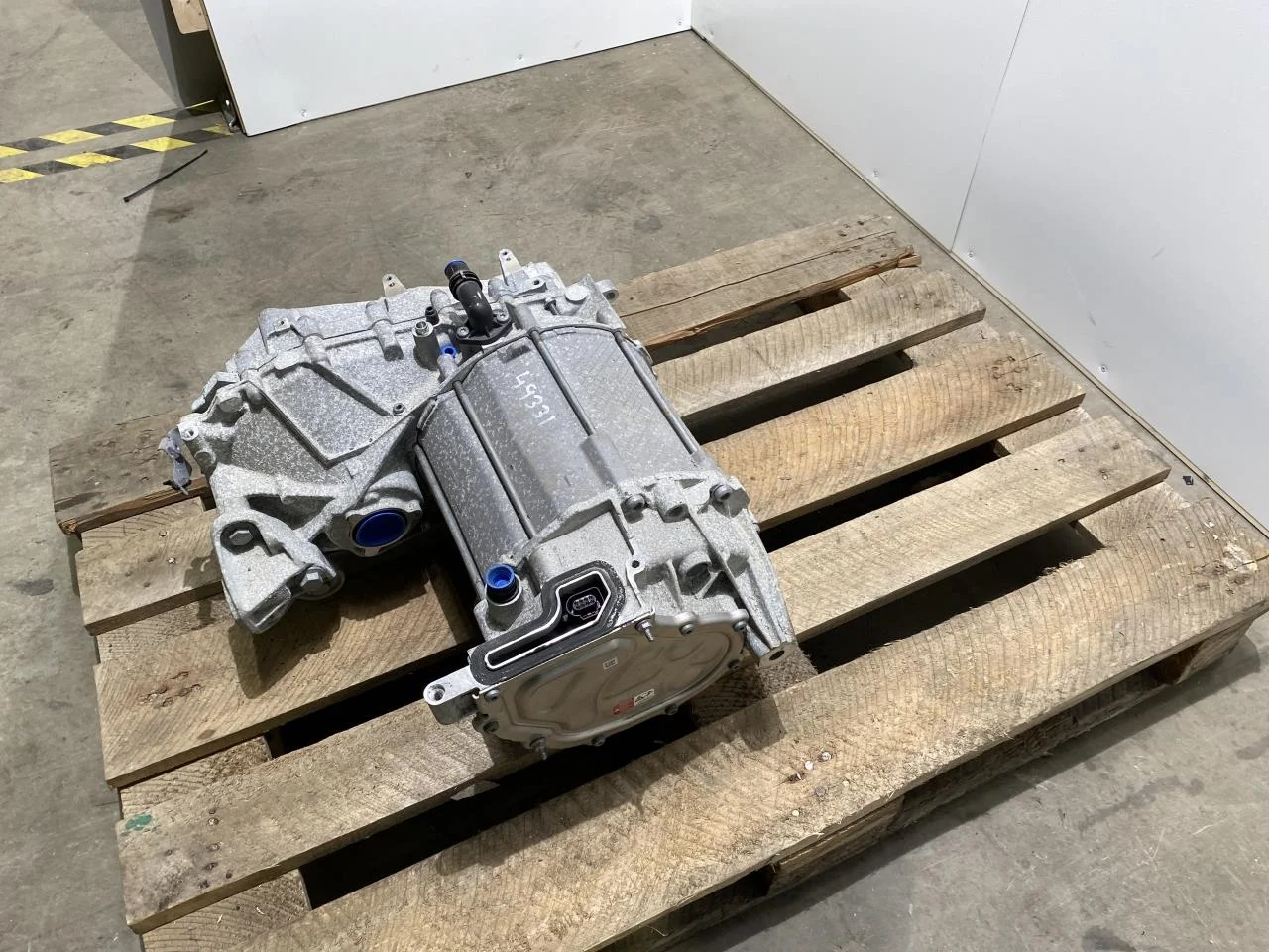 Cupra BORN 2022- Rear electric motor view 2
