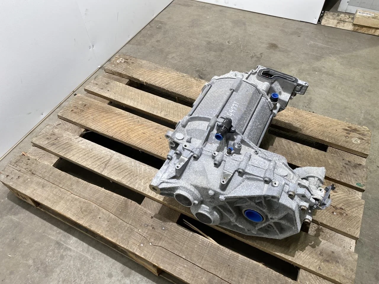 Cupra BORN 2022- Rear electric motor view 3