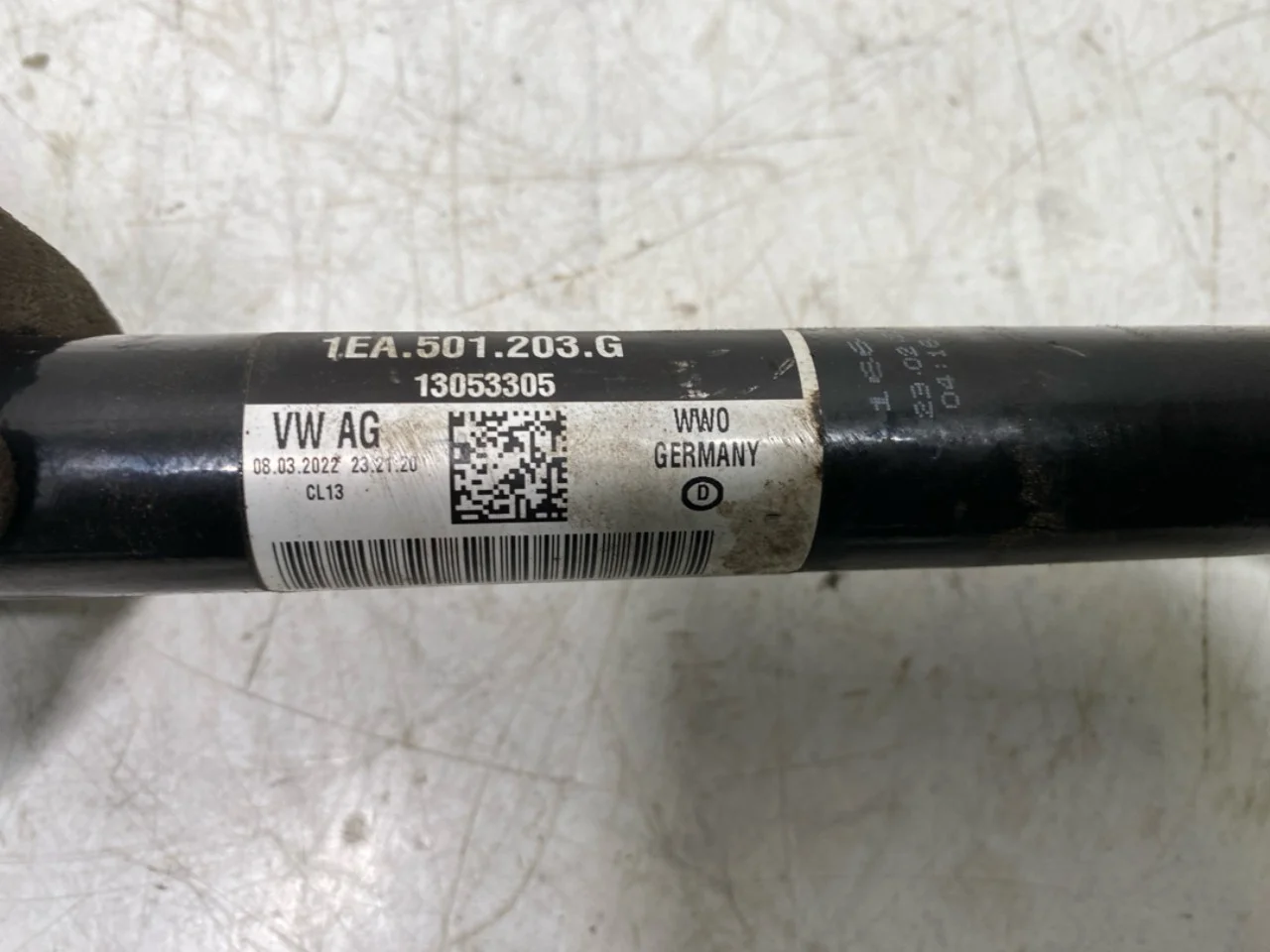 Cupra BORN 2022- Rear left driveshaft view 4