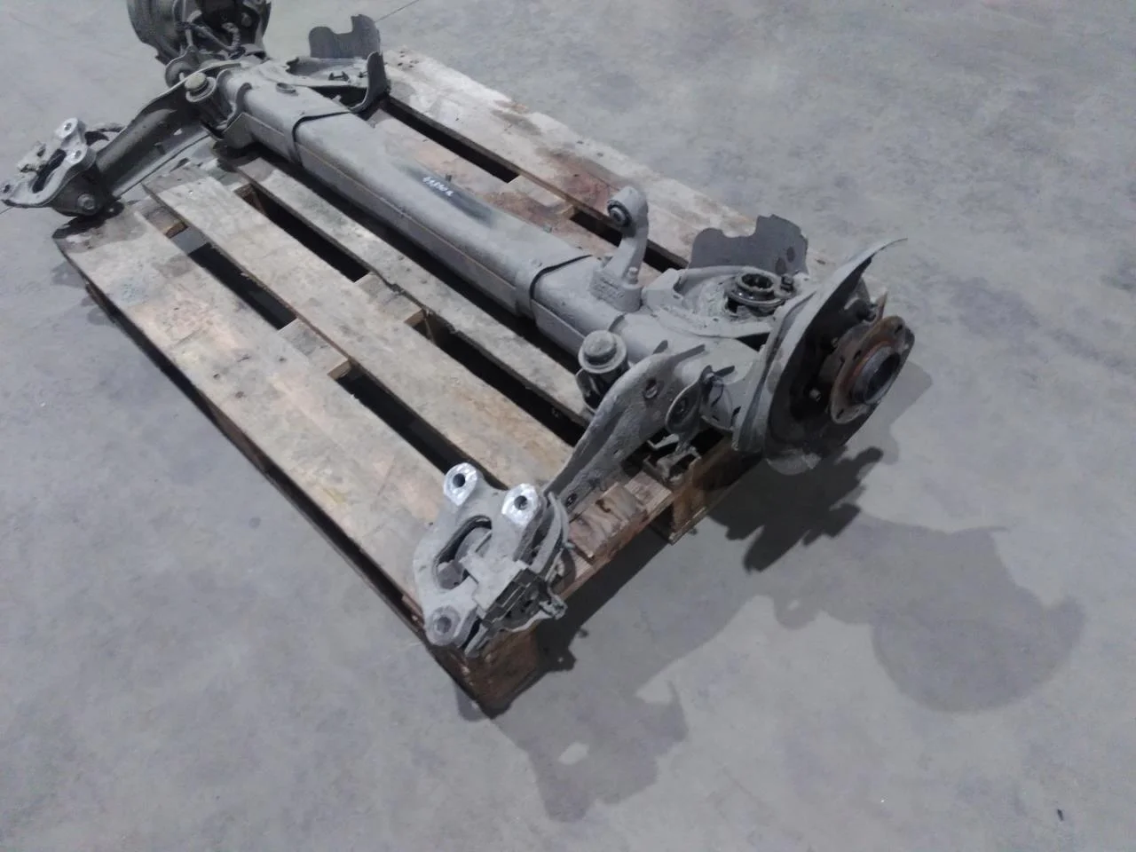 Peugeot 208/E-208 2020-> Rear suspension, other view 2