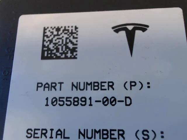 Tesla MODEL X 2016- Vezérlőegység, ajtó nézet 2