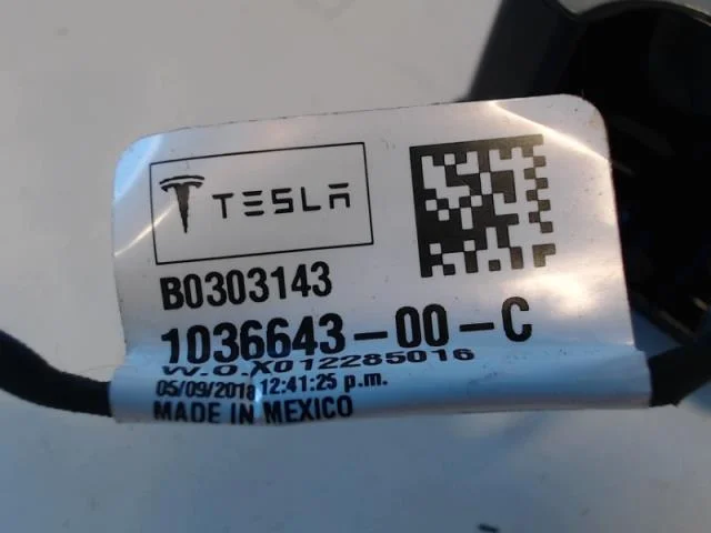 Tesla MODEL X 2016- Vezérlőegység, egyéb nézet 3