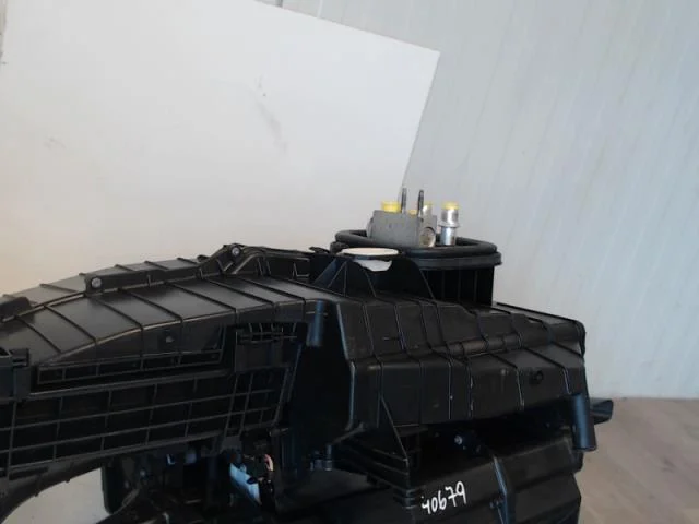 Mercedes B 180-200 W246/W242 2012-19 Fűtőradiátor, klíma nélkül nézet 2