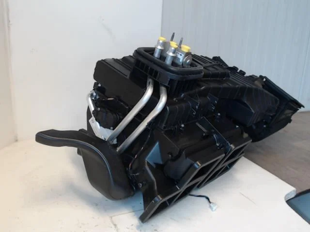 Mercedes B 180-200 W246/W242 2012-19 Fűtőradiátor, klíma nélkül nézet 3