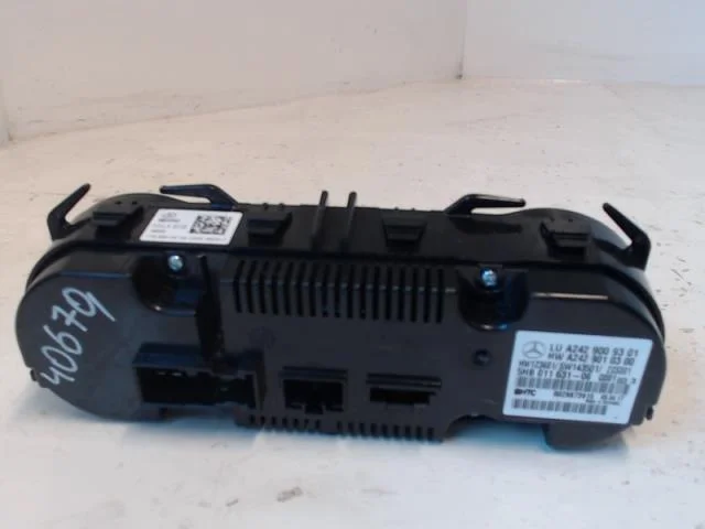 Mercedes B 180-200 W246/W242 2012-19 Fűtéskezelő egység nézet 2