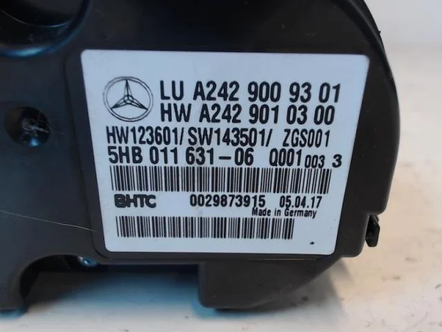 Mercedes B 180-200 W246/W242 2012-19 Fűtéskezelő egység nézet 3
