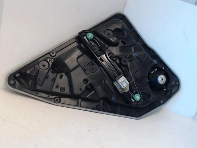 Mercedes B 180-200 W246/W242 2012-19 Elektromos ablakemelő, komplett