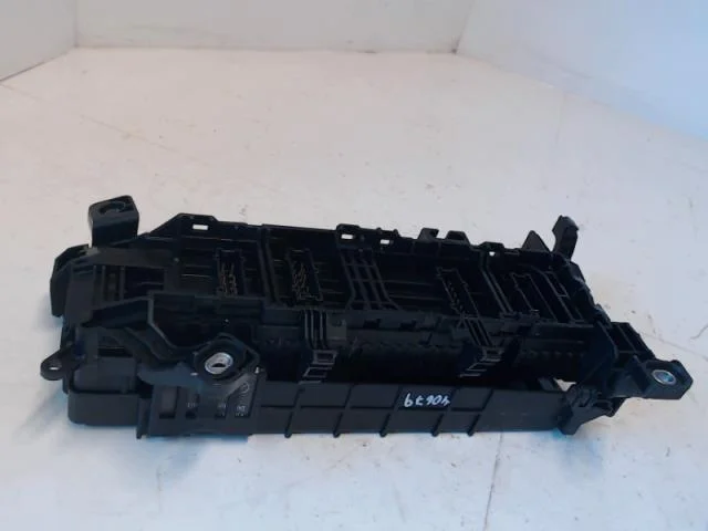 Mercedes B 180-200 W246/W242 2012-19 Fuse box / electrical center