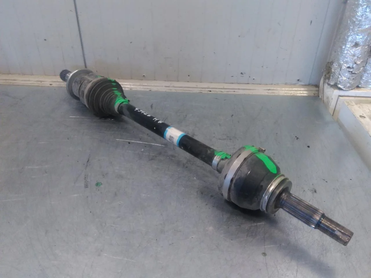 Toyota BZ4X EA10 2022- Rear right driveshaft