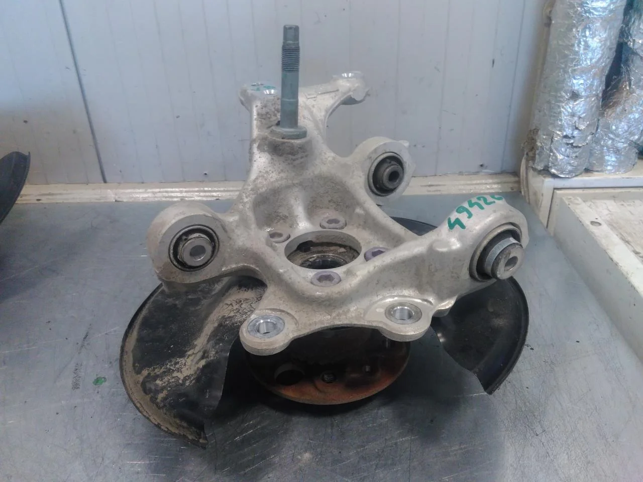 Toyota BZ4X EA10 2022- Csonkállvány, bal hátsó nézet 2