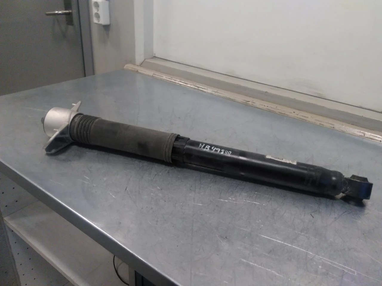 Volvo C40/RECHARGE 2021-> Shock absorber, rear