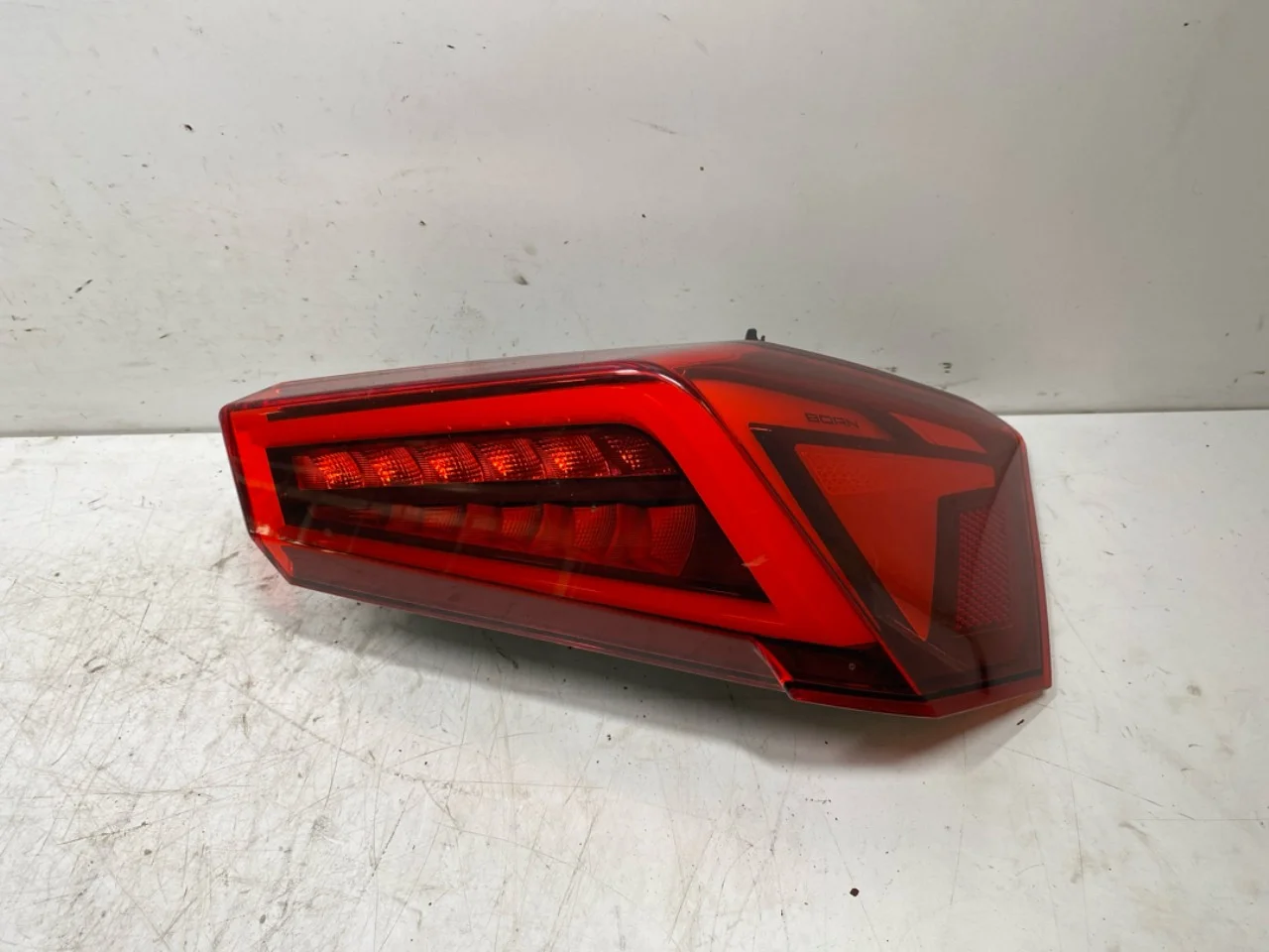 Cupra BORN 2022- Lampă spate dreapta