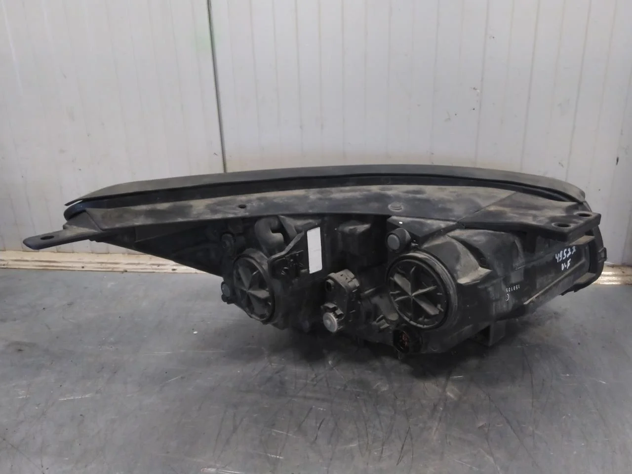 Kia SOUL 2009- Left headlight view 3