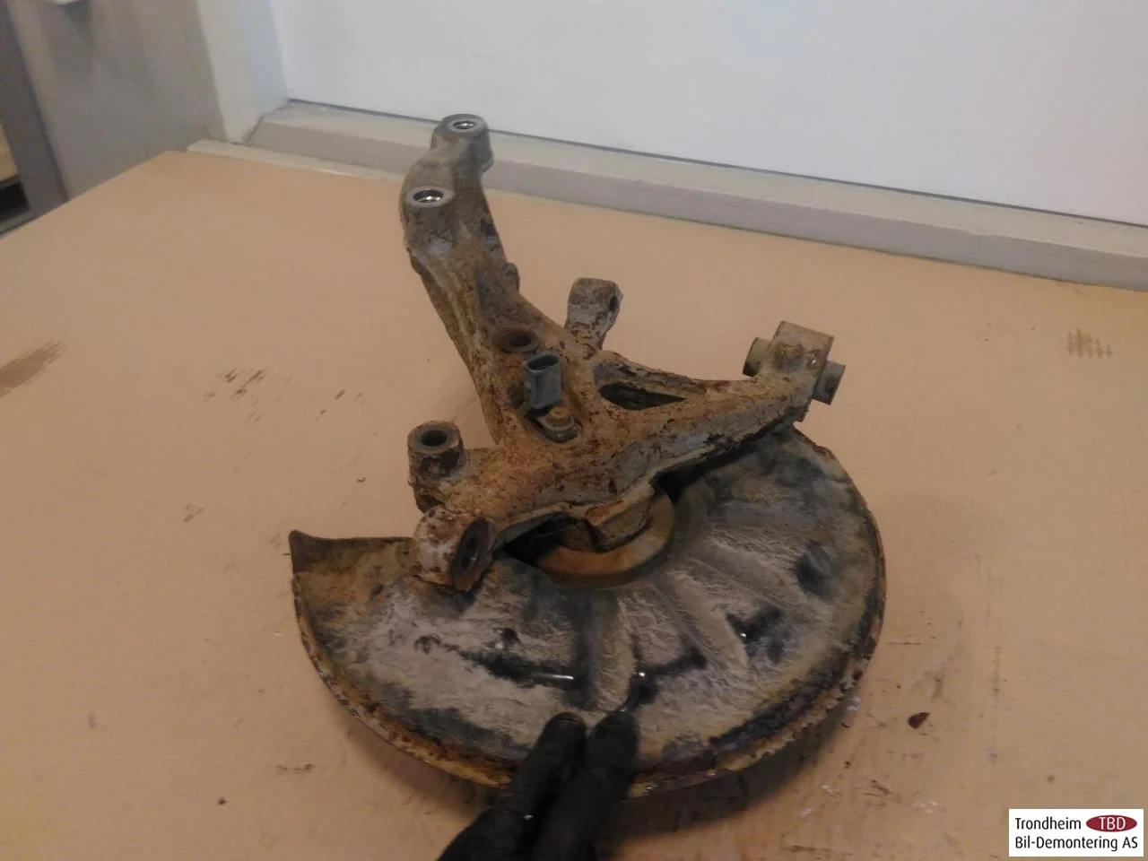 Volkswagen GOLF, E-GOLF VII 2013-20 Stub axle carrier, left rear view 2