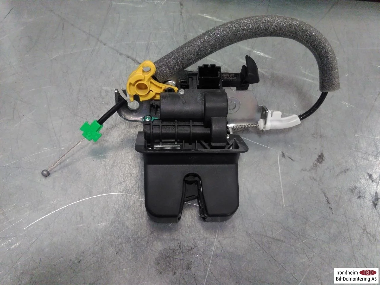 Volkswagen ID.4 2021- Tailgate lock