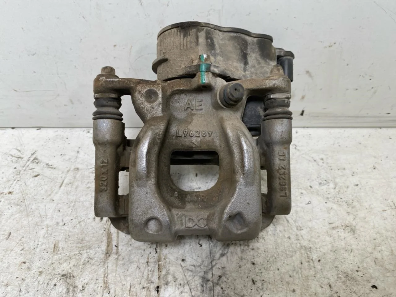 Mercedes EQA H243 2021- Etrier frână spate dreapta