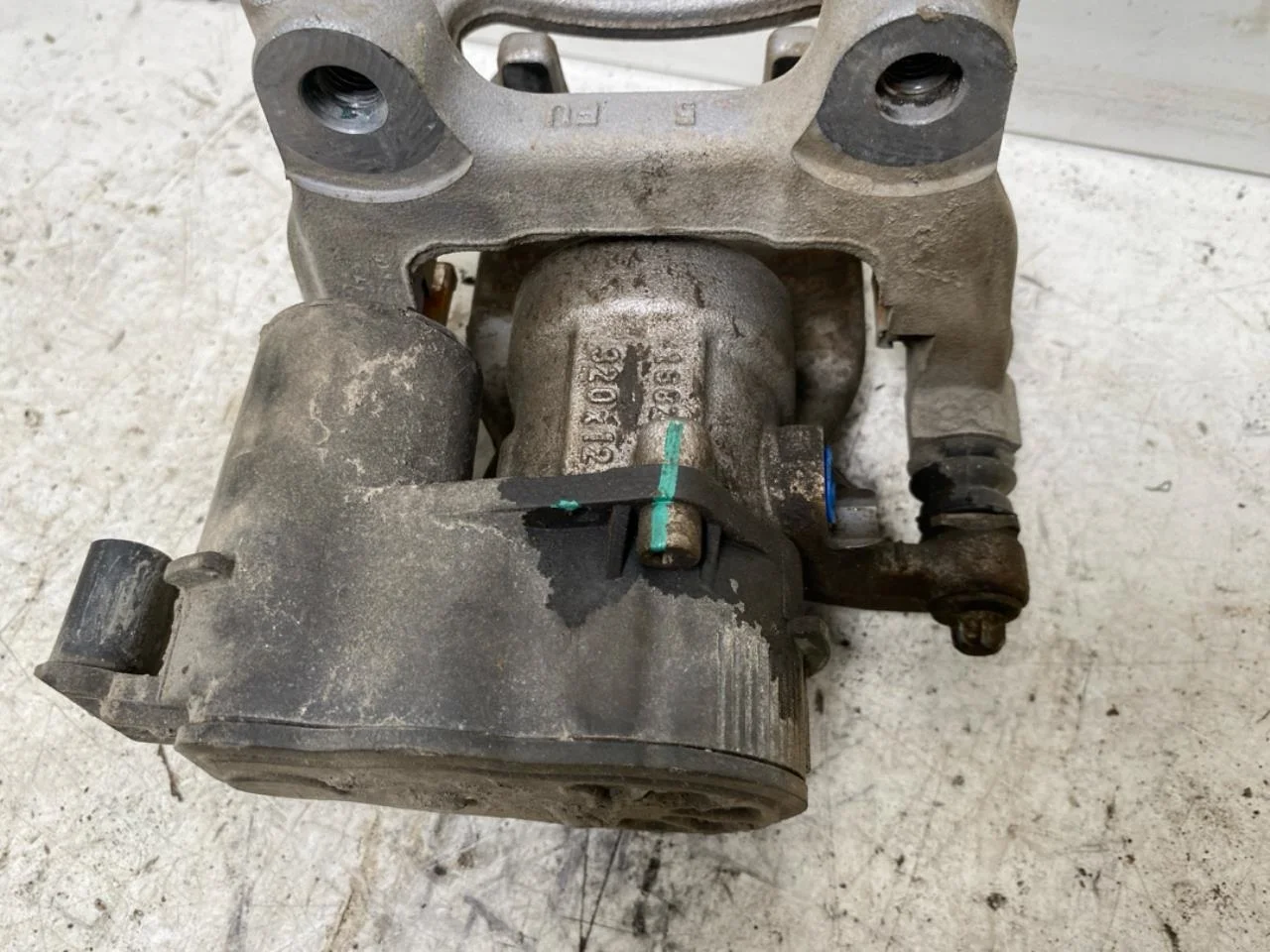 Mercedes EQA H243 2021- Etrier frână spate stânga vedere 4