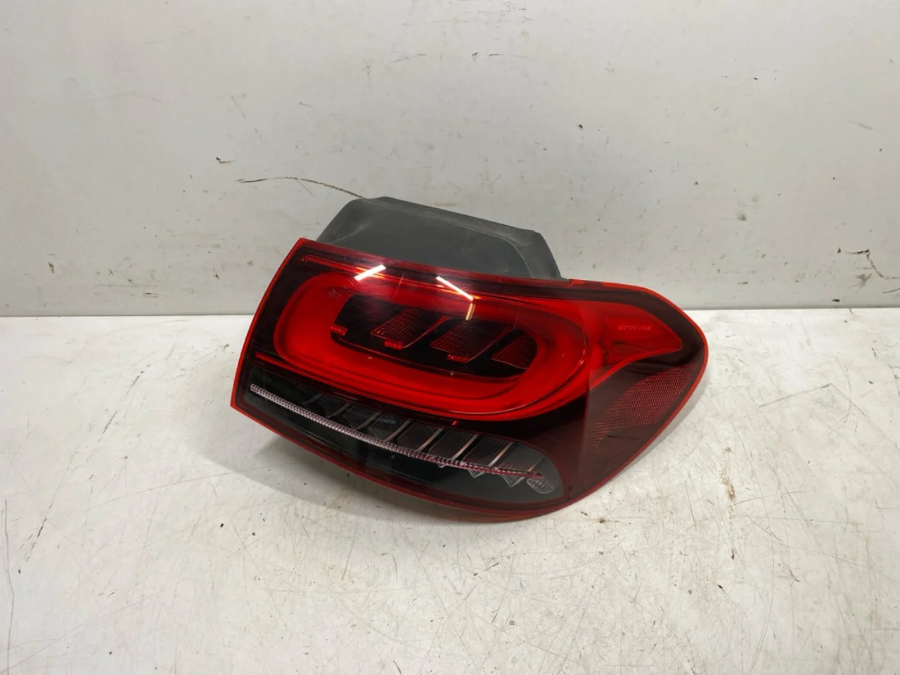Mercedes EQA H243 2021- Lampă spate dreapta