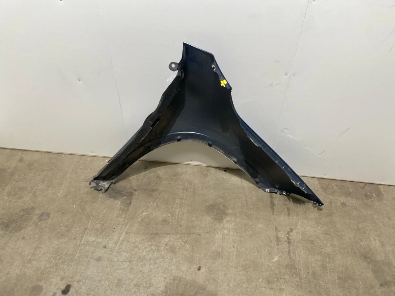 Mercedes EQA H243 2021- Front left fender view 2