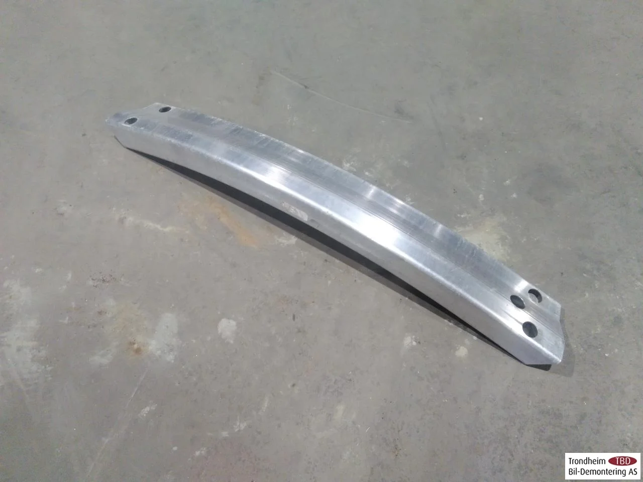 Tesla MODEL 3 2017--> Bumper reinforcement beam, rear view 2