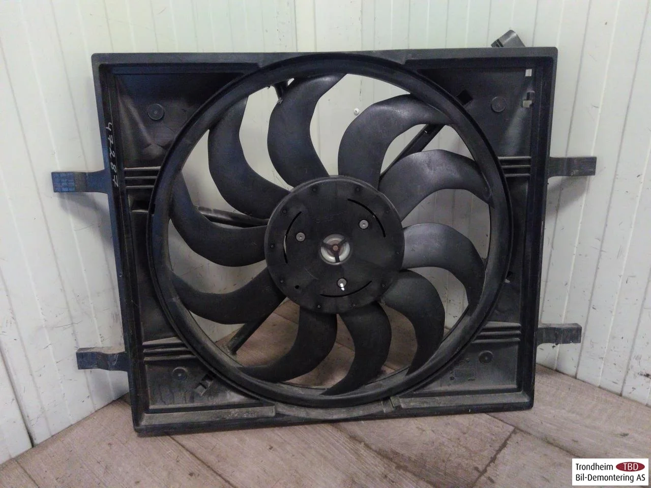 Skoda ENYAQ IV 2021- Hűtőventilátor, elektromos nézet 2