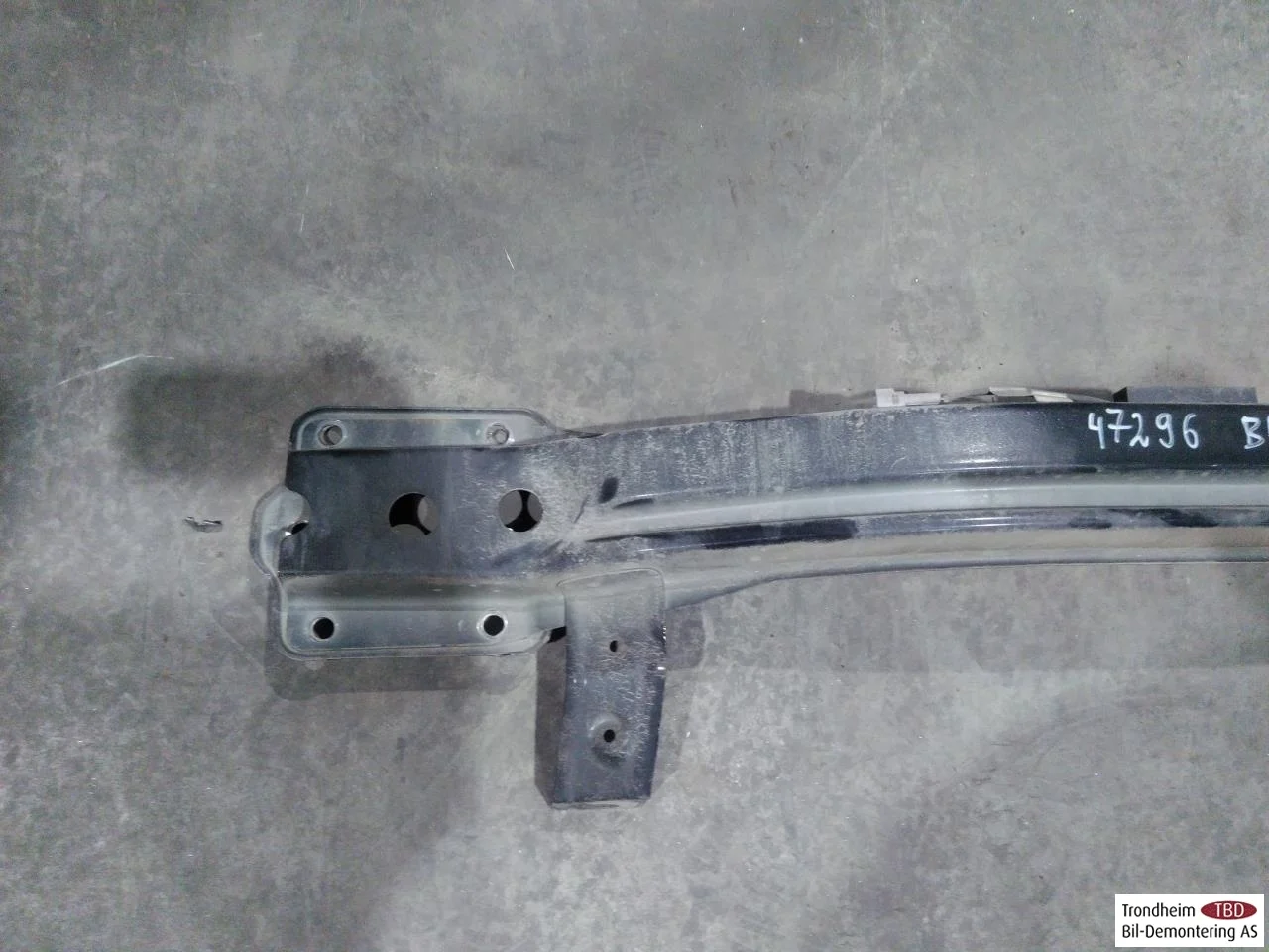 Byd TANG 2021->> Bumper reinforcement beam, rear view 3