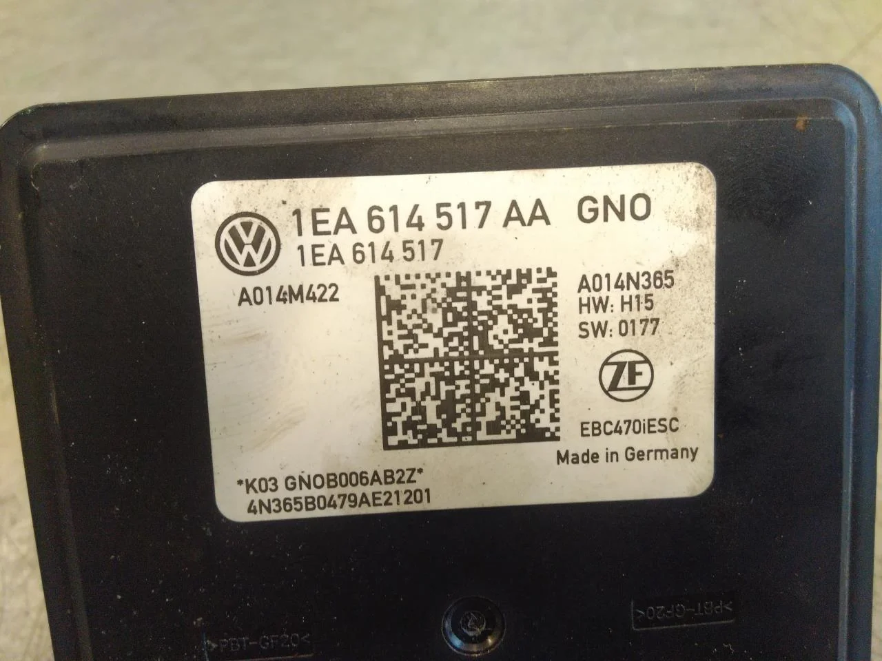Skoda ENYAQ IV 2021- Unitate hidraulică ABS vedere 3