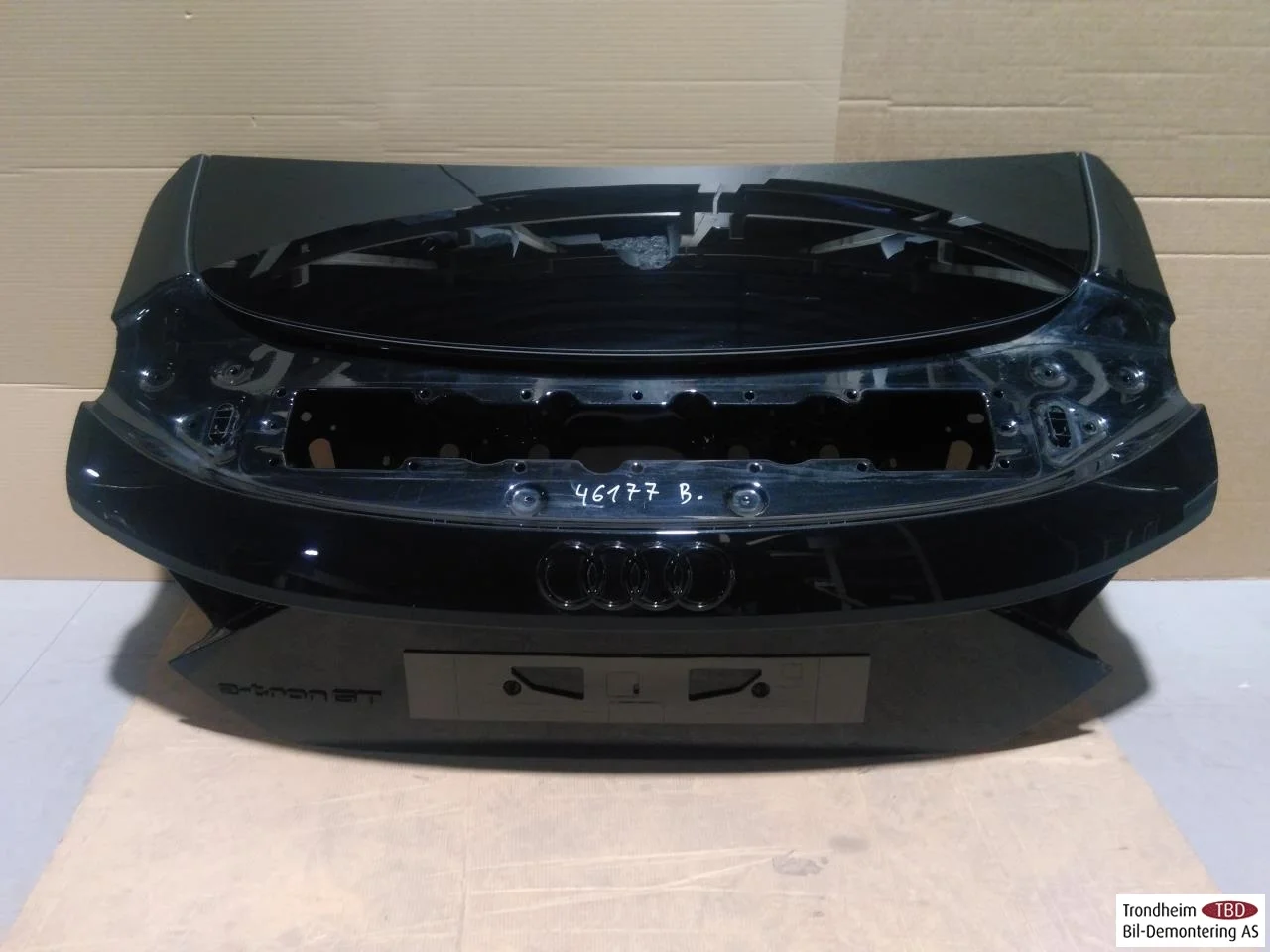 Audi E-TRON GT FW 2021- Tailgate, estate
