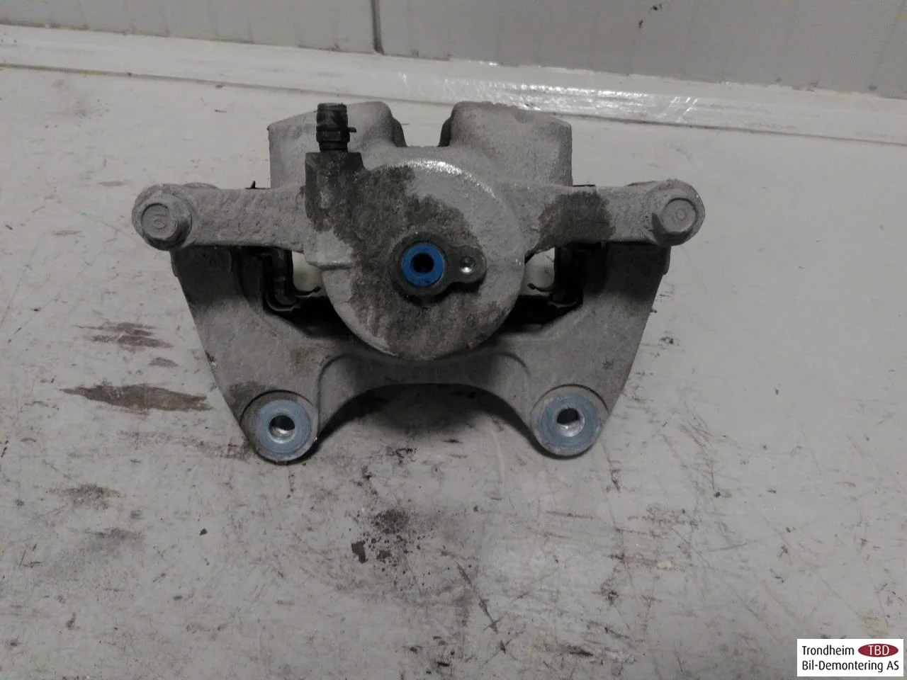 Hyundai IONIQ 5 NE 2022- Front left brake caliper view 3