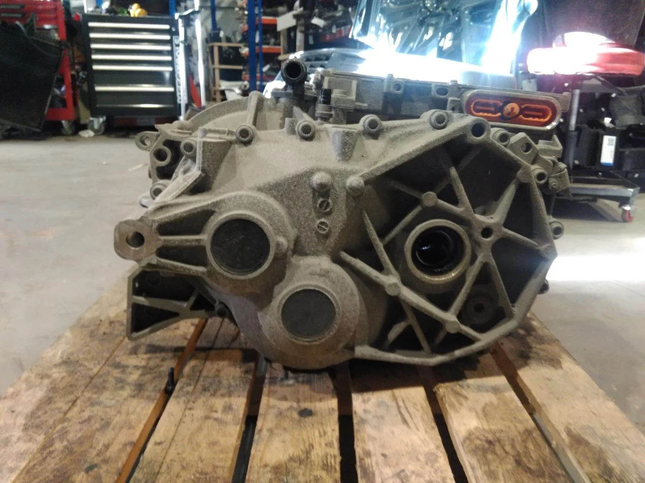 Skoda ENYAQ IV 2021- Rear electric motor view 3