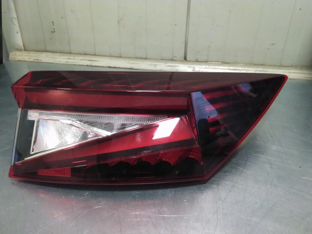 Skoda ENYAQ IV 2021- Lampă spate dreapta