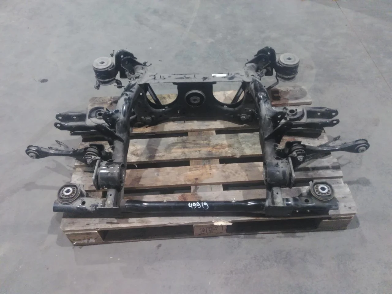 Volkswagen ID.4 2021- Traversă punte spate / cadru auxiliar