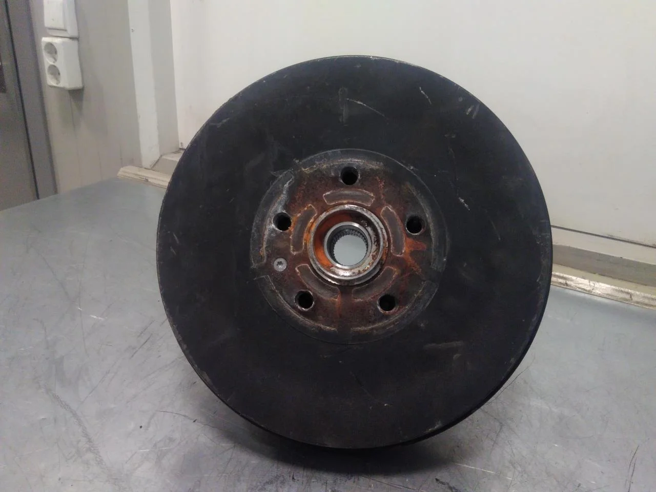 Volkswagen ID.4 2021- Stub axle carrier, right rear view 3