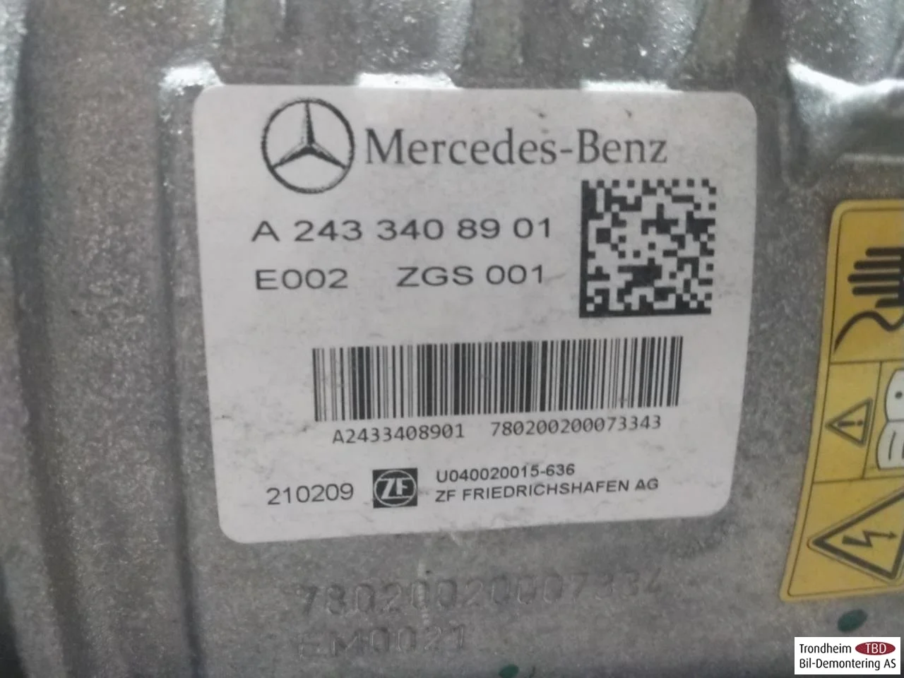 Mercedes EQA H243 2021- Front electric motor view 3