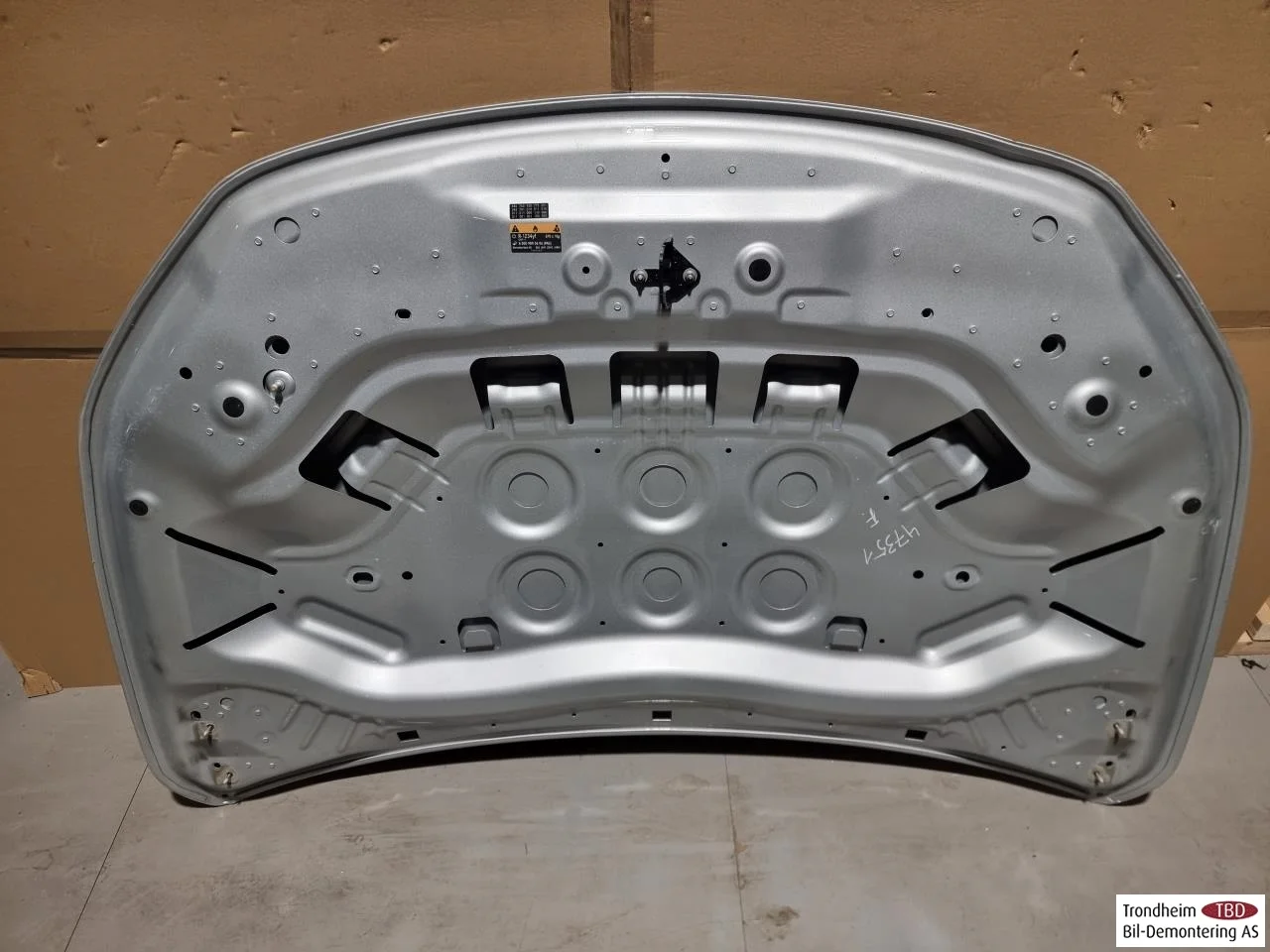 Mercedes EQA H243 2021- Bonnet view 3