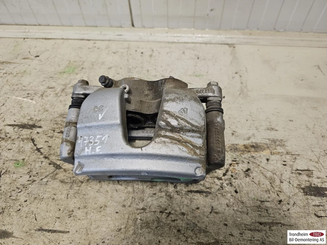 Mercedes EQA H243 2021- Féknyereg, első, jobb nézet 2
