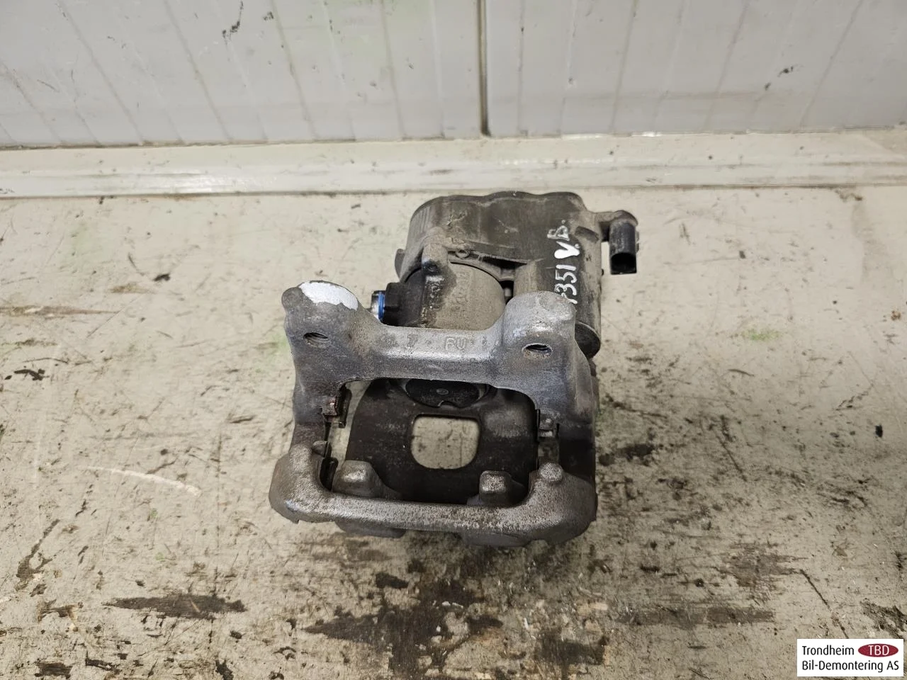 Mercedes EQA H243 2021- Etrier frână spate stânga vedere 4