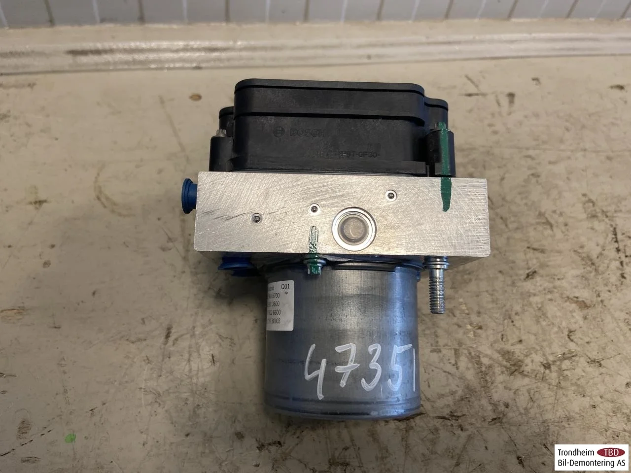 Mercedes EQA H243 2021- ABS hidraulika egység (tömb) nézet 2