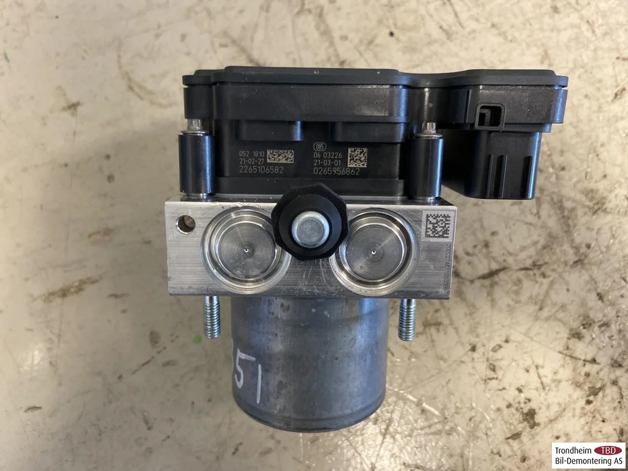 Mercedes EQA H243 2021- ABS hidraulika egység (tömb) nézet 3
