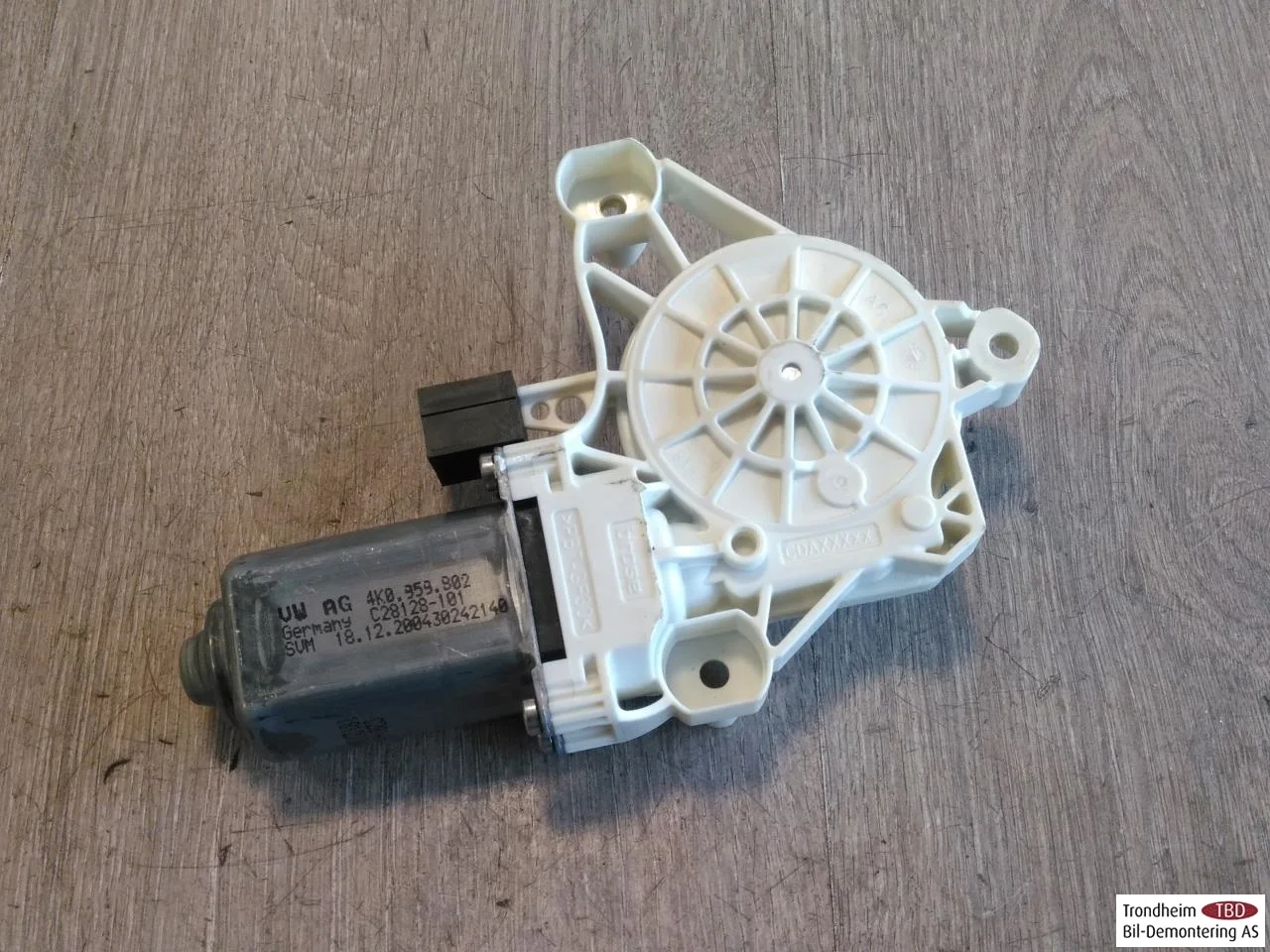 Skoda ENYAQ IV 2021- Ablakemelő motor nézet 2