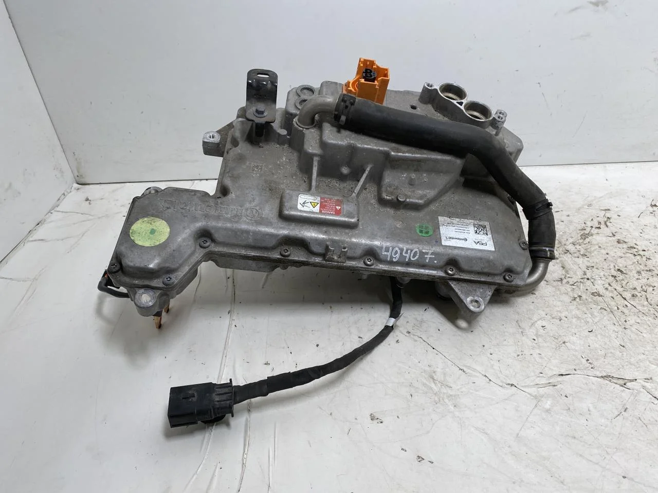 Opel / Vauxhall OPEL MOKKA 21 > Inverter, 12-220V nézet 3