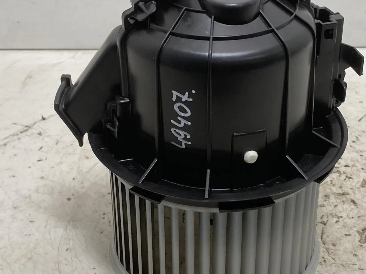 Opel / Vauxhall OPEL MOKKA 21 > Fűtésventilátor motor nézet 2