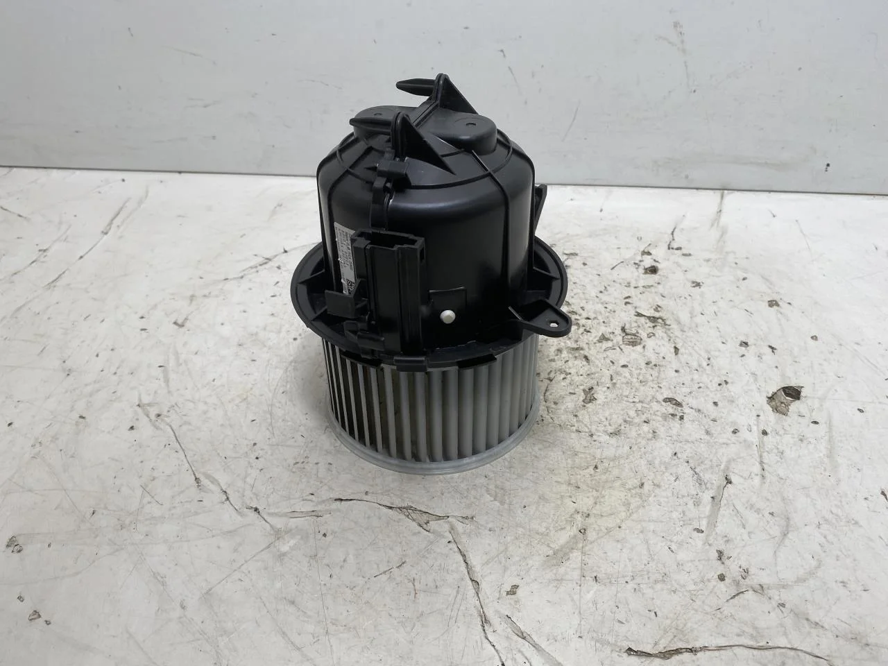 Opel / Vauxhall OPEL MOKKA 21 > Fűtésventilátor motor nézet 3