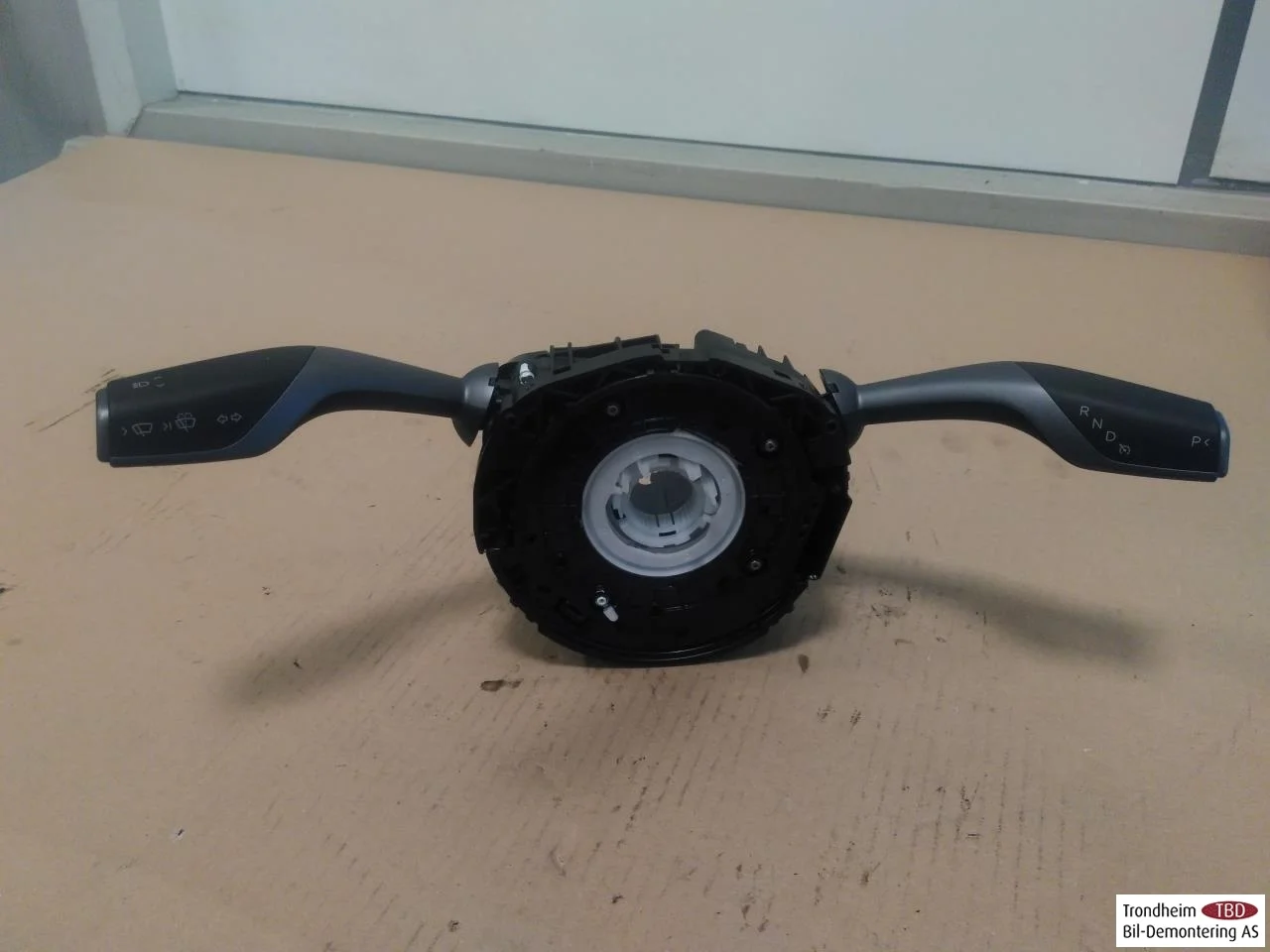 Tesla MODEL Y 2021- Kormánykapcsolók