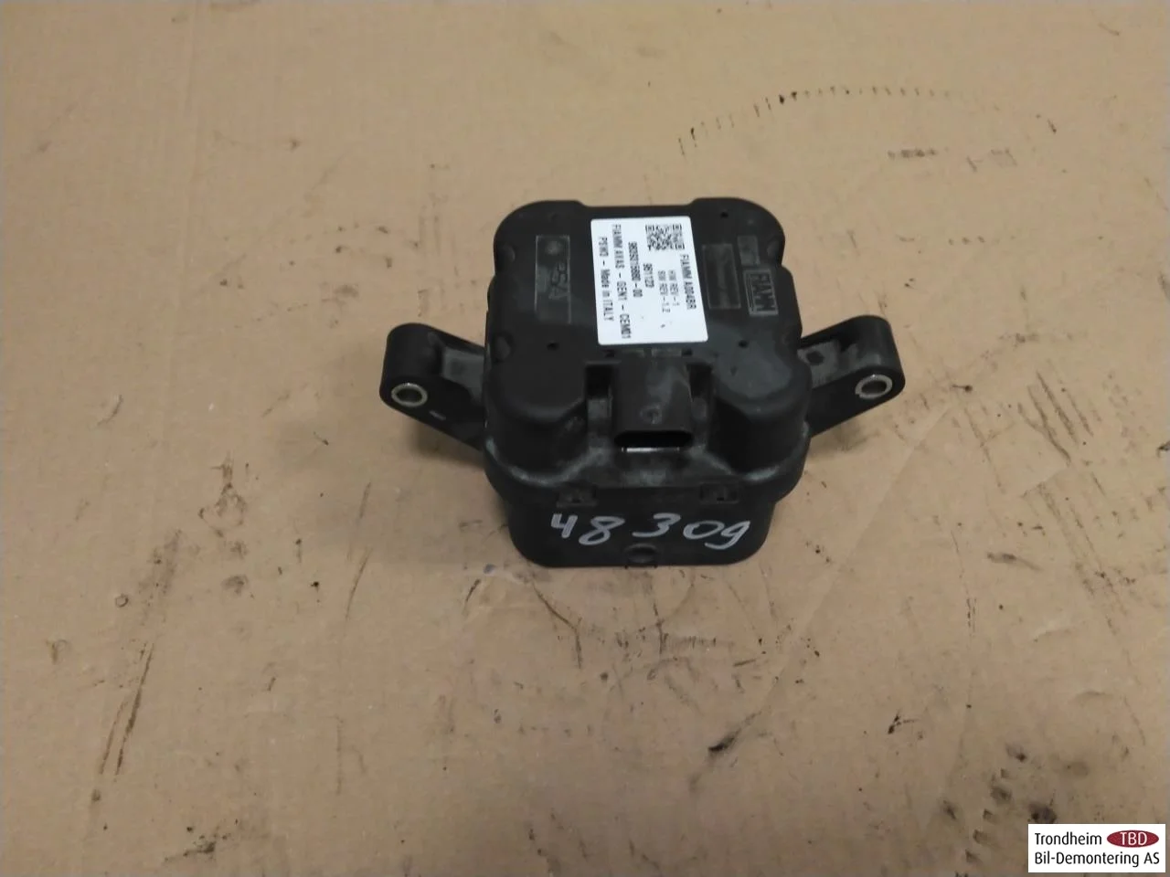 Peugeot 2008/E-2008 2020-> Motorhang hangszóró (elektromos autó)