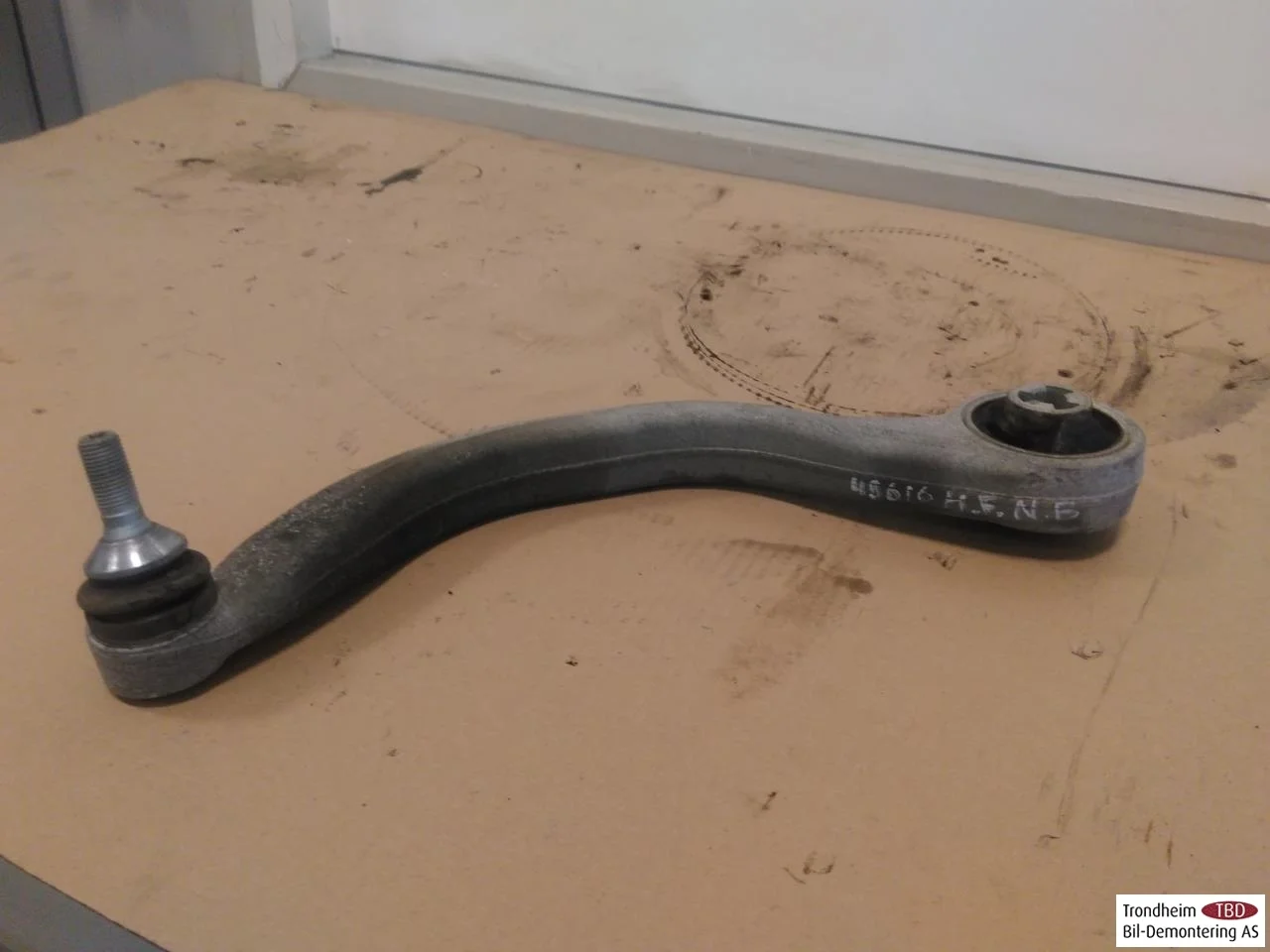 Tesla MODEL Y 2021- Control arm, front right, upper view 2